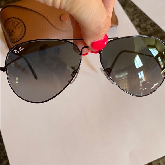 Authentic Ray Ban Aviators - Picture 4 of 5